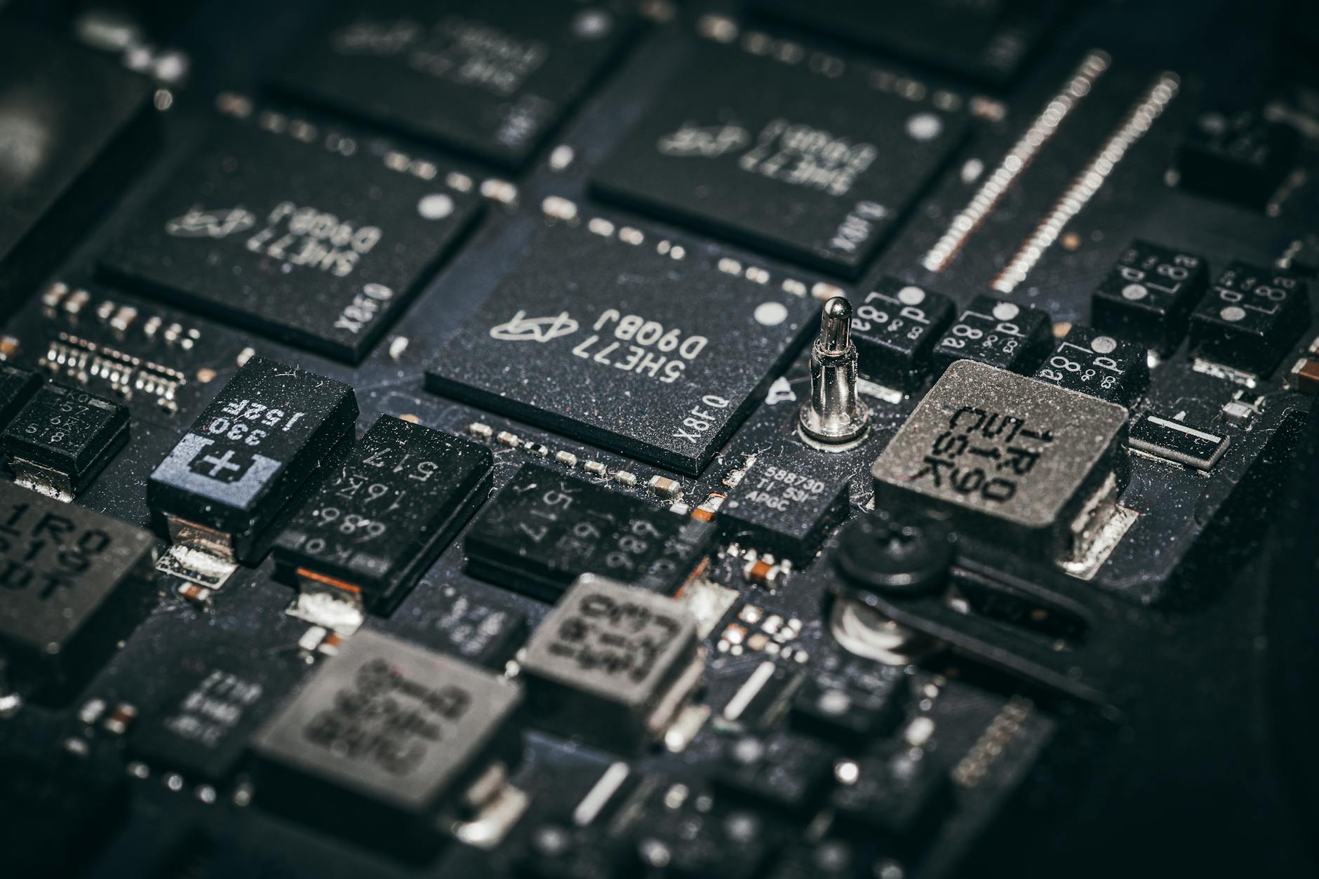 Microchip elettronici su circuito
