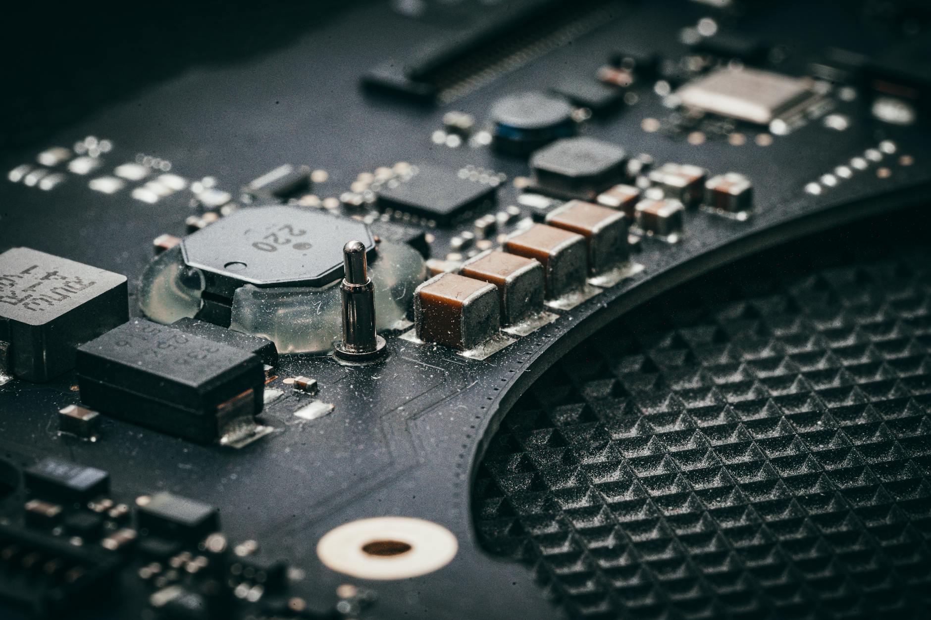 Macrofotografia di componenti di circuito elettronico