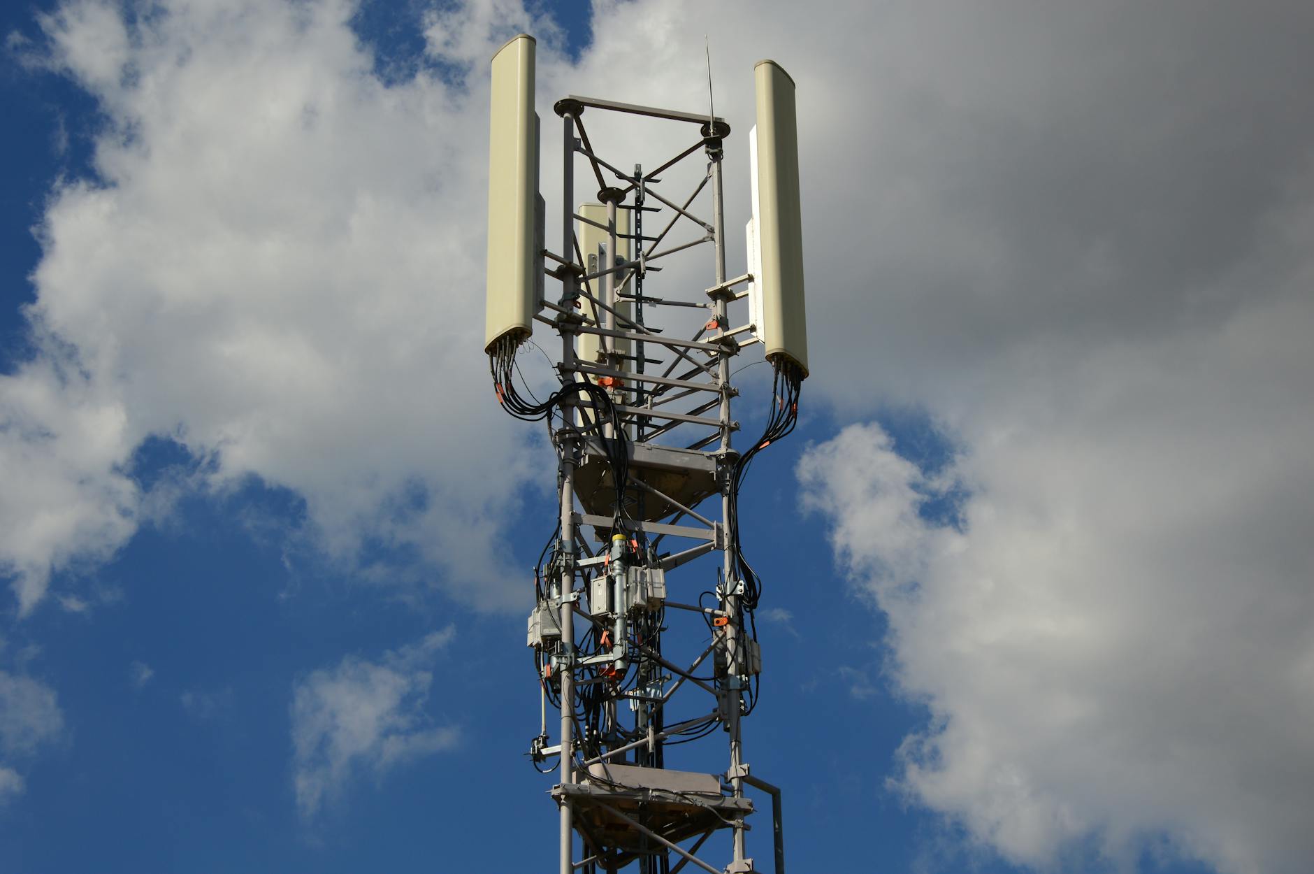 Città connessa e tecnologia di rete