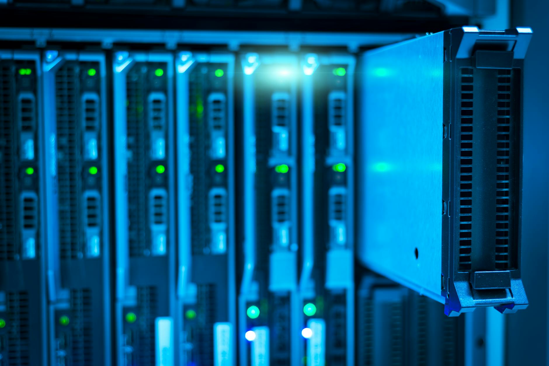 Schermi e processori per elaborazione dati