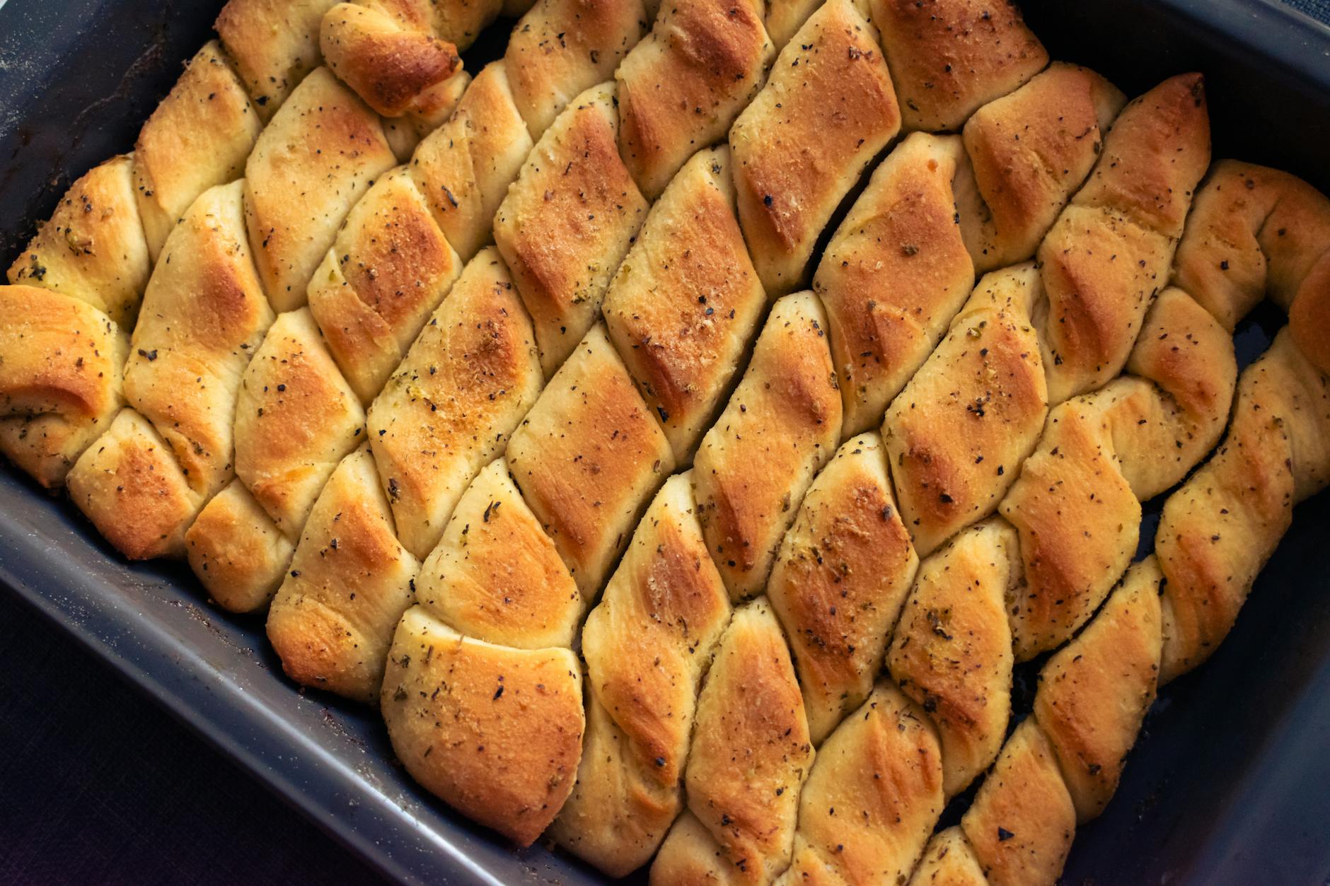 Pane e grissini appena sfornati