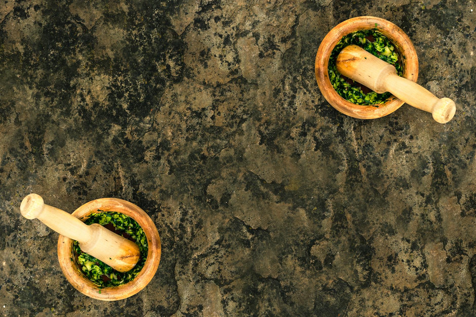 Basilico foglie pesto genovese tradizionale