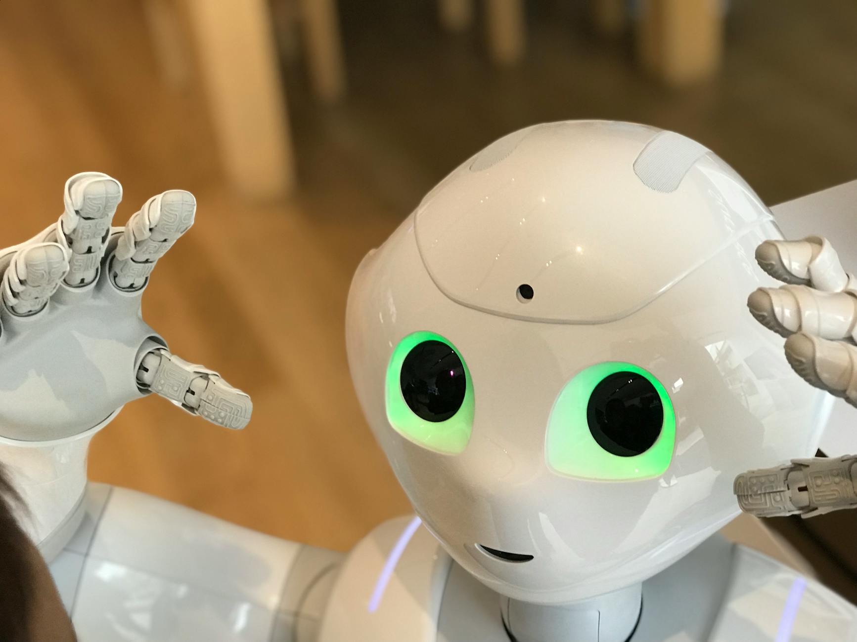Robot in un ambiente industriale moderno