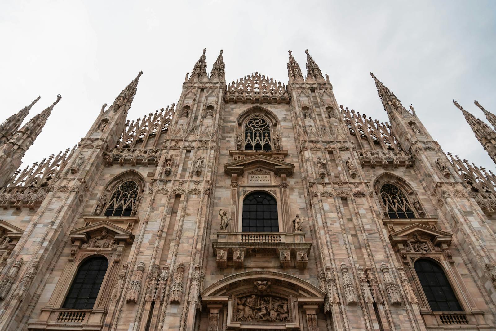 Facciata gotica del Duomo di Milano