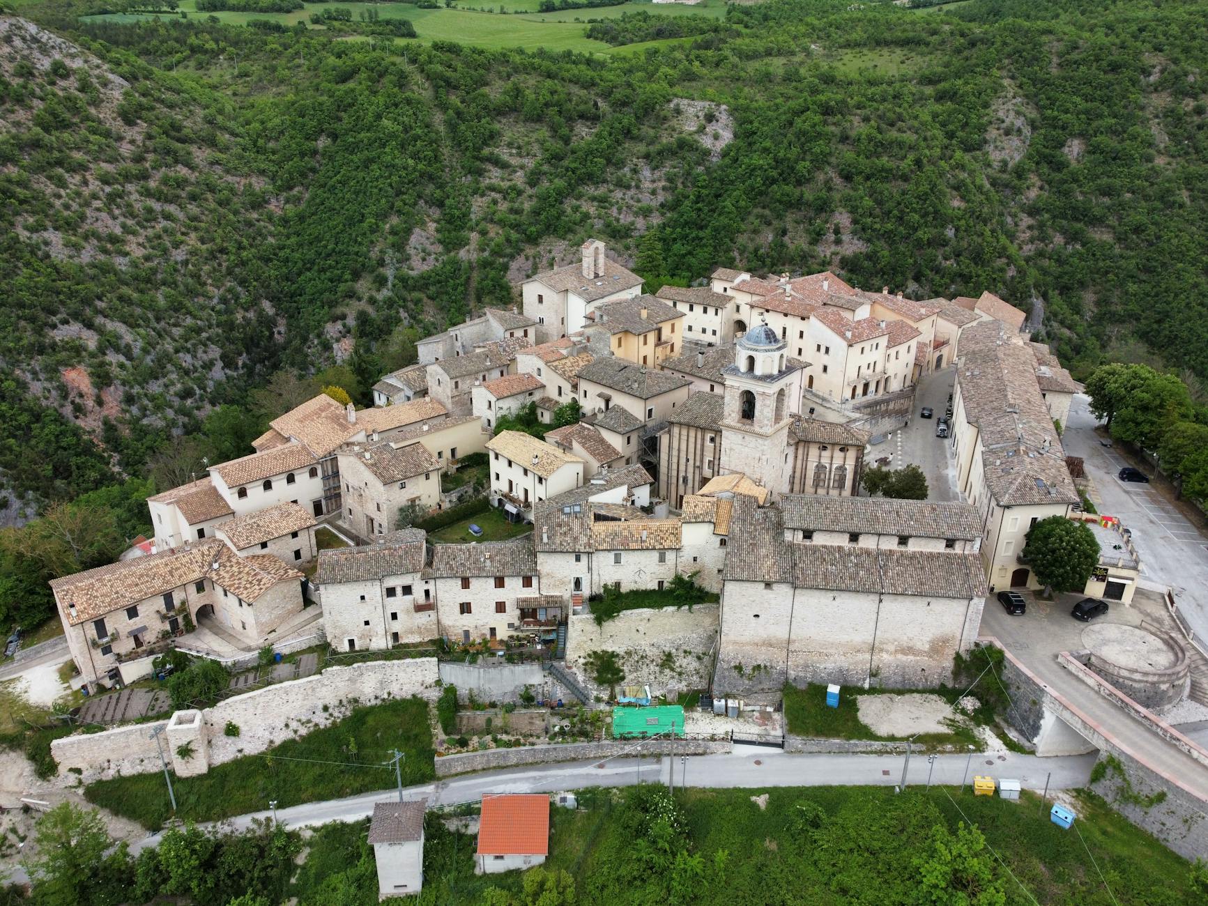 Architettura medievale italiana tradizionale