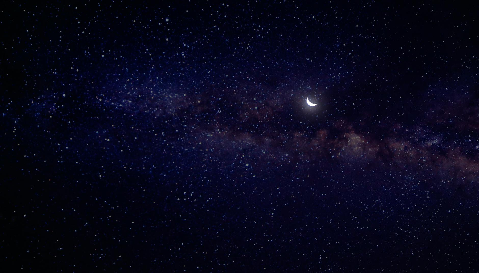 Via Lattea visibile da un punto di osservazione lontano dalle citta