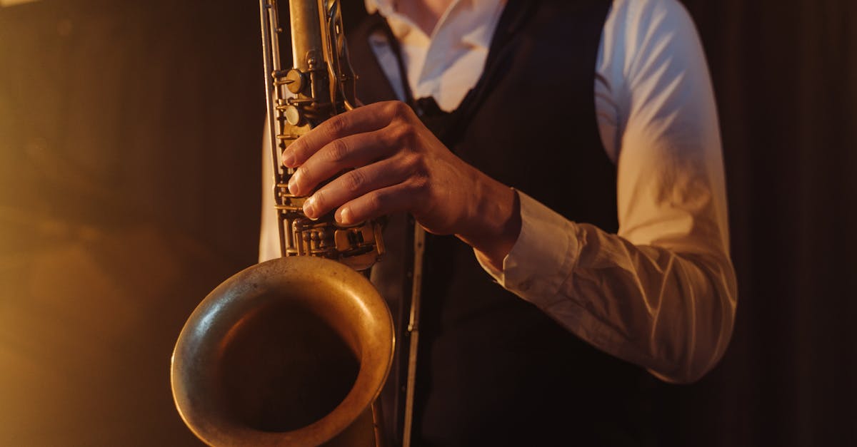 Strumenti musicali e palco di un festival