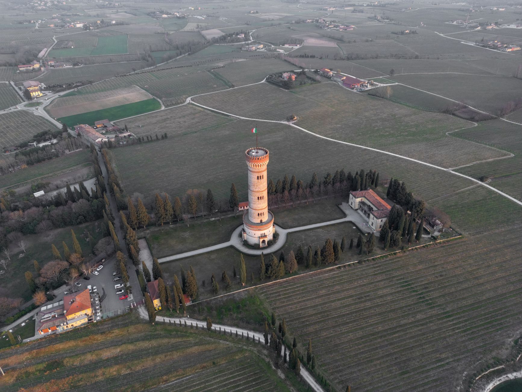 Paesaggio collinare tra Lombardia e Lago di Garda