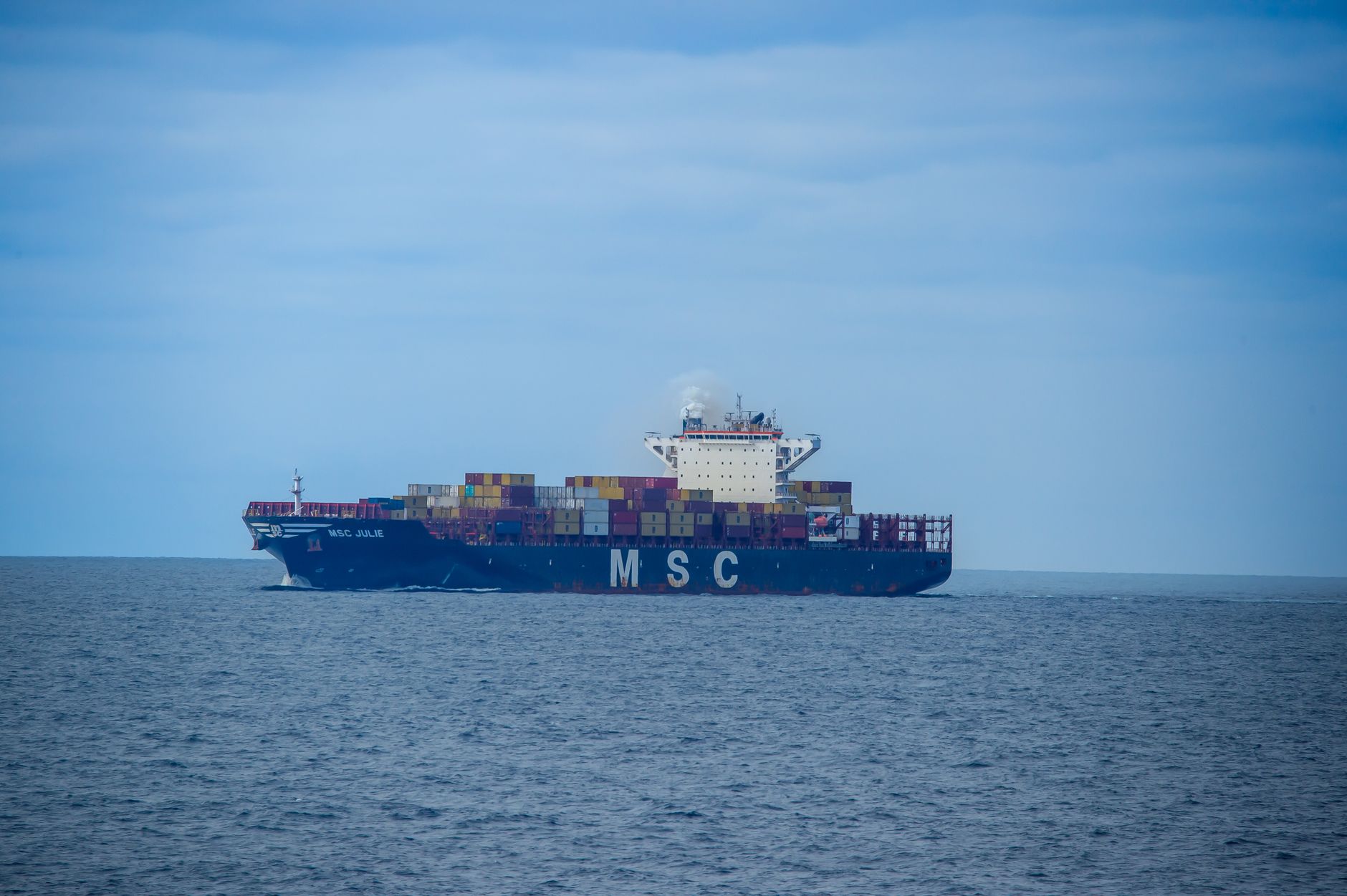 La gente di mare e il lavoro a bordo delle navi - Le navi mercantili collegano i porti di tutto il pianeta