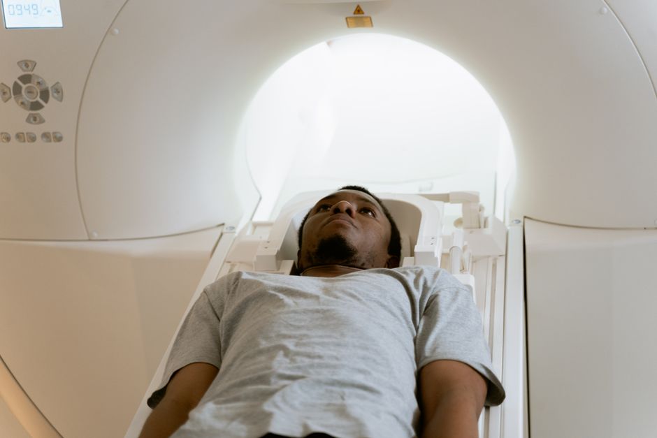 Ricercatori in un laboratorio medico