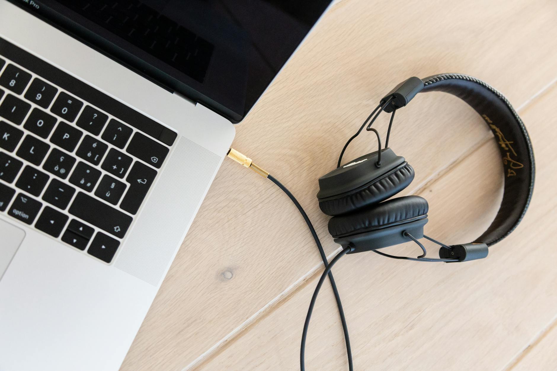 Musica digitale e condivisione di file online