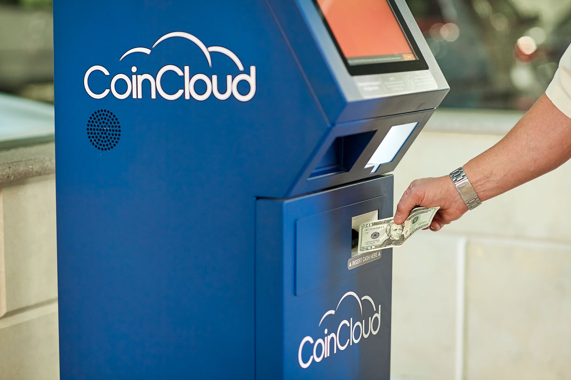 Sportello automatico bancomat per il prelievo di contanti