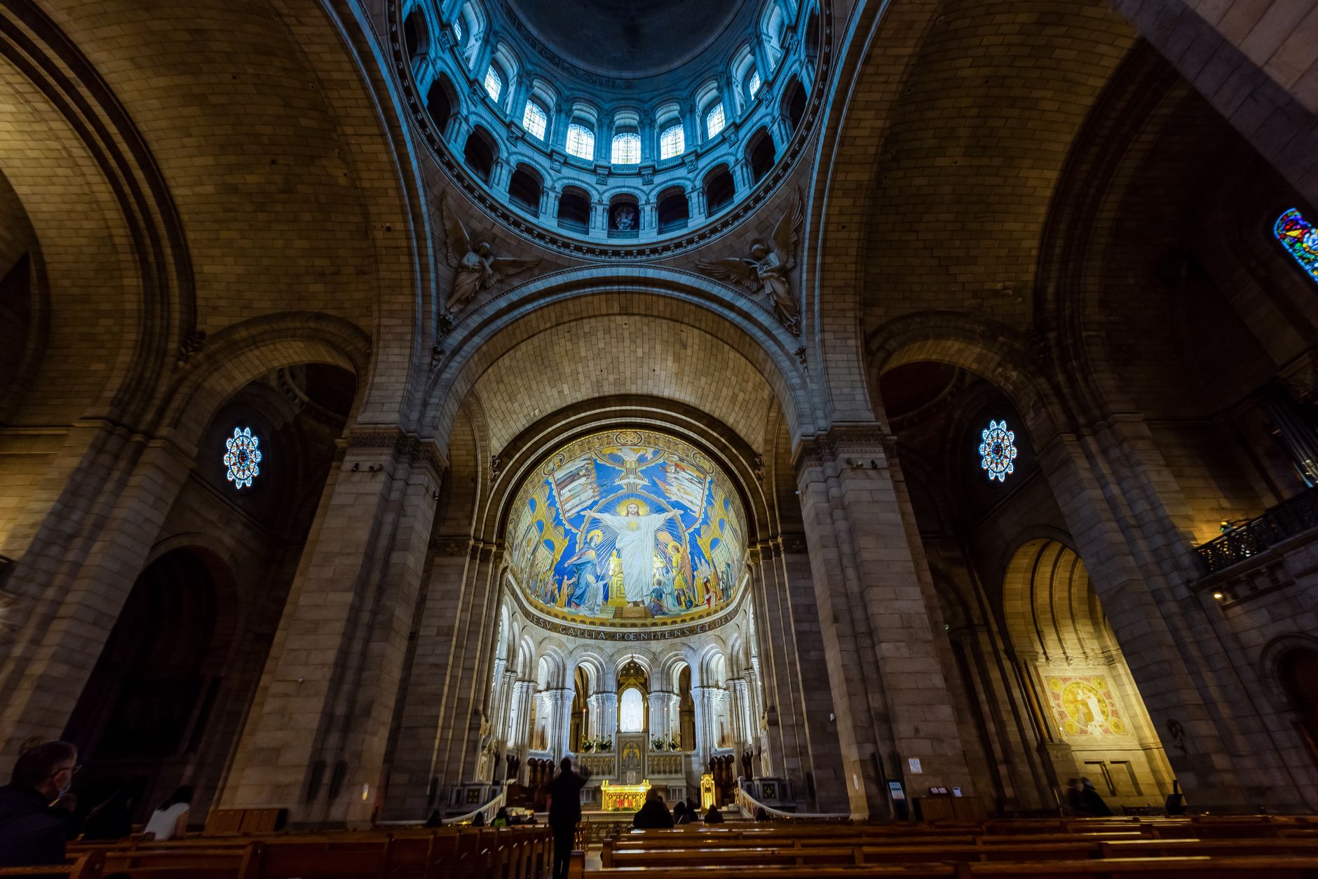 Villa Santa Maria, in Abruzzo, è legata alla figura di San Francesco Caracciolo.