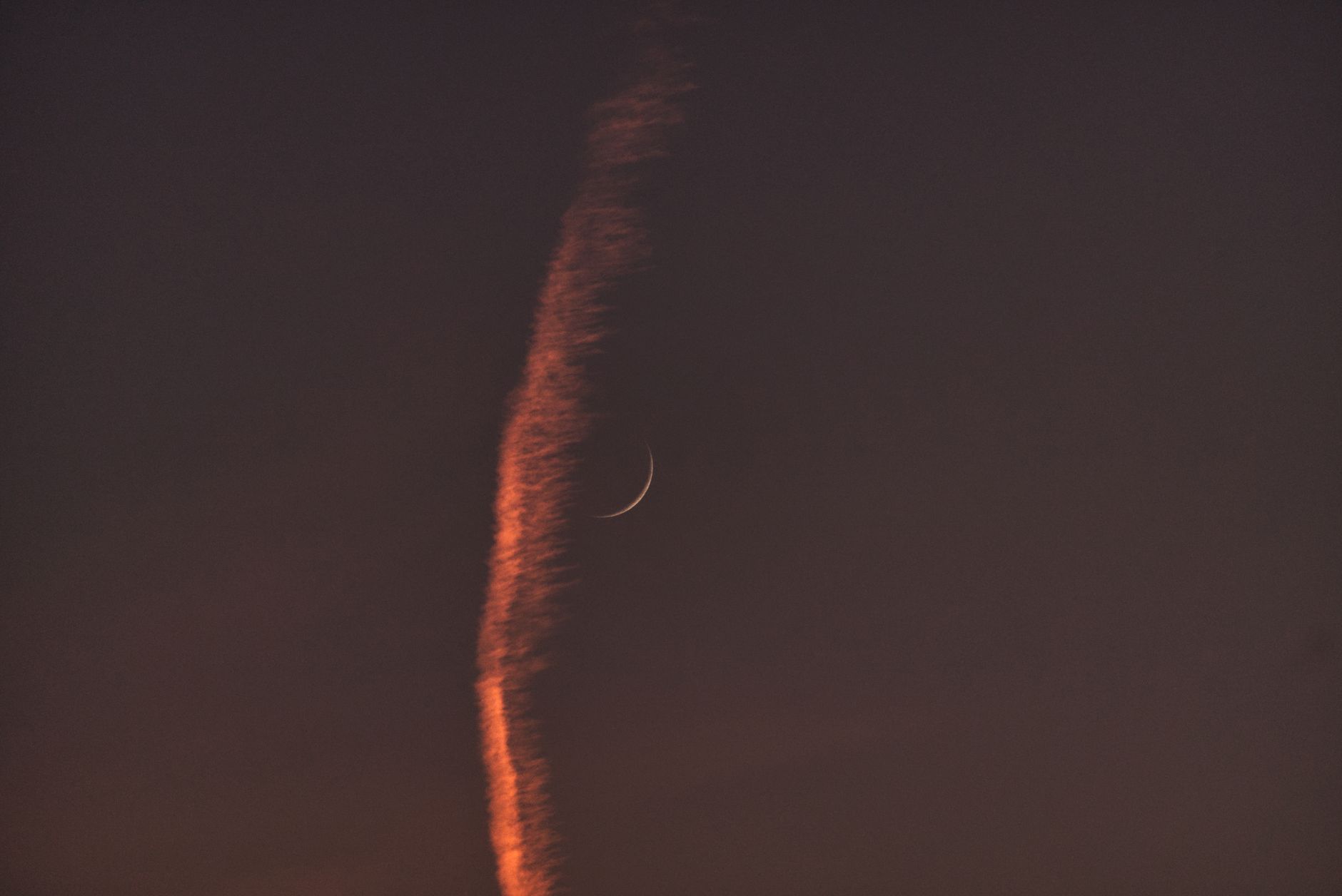 Aereo sopra il deserto, decollo verso l'alto
