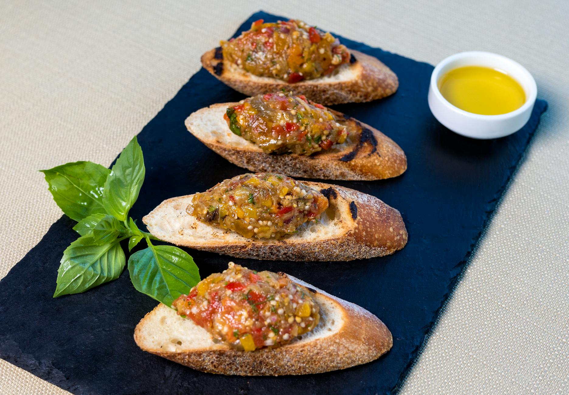 Verdure mediterranee per la preparazione della caponata