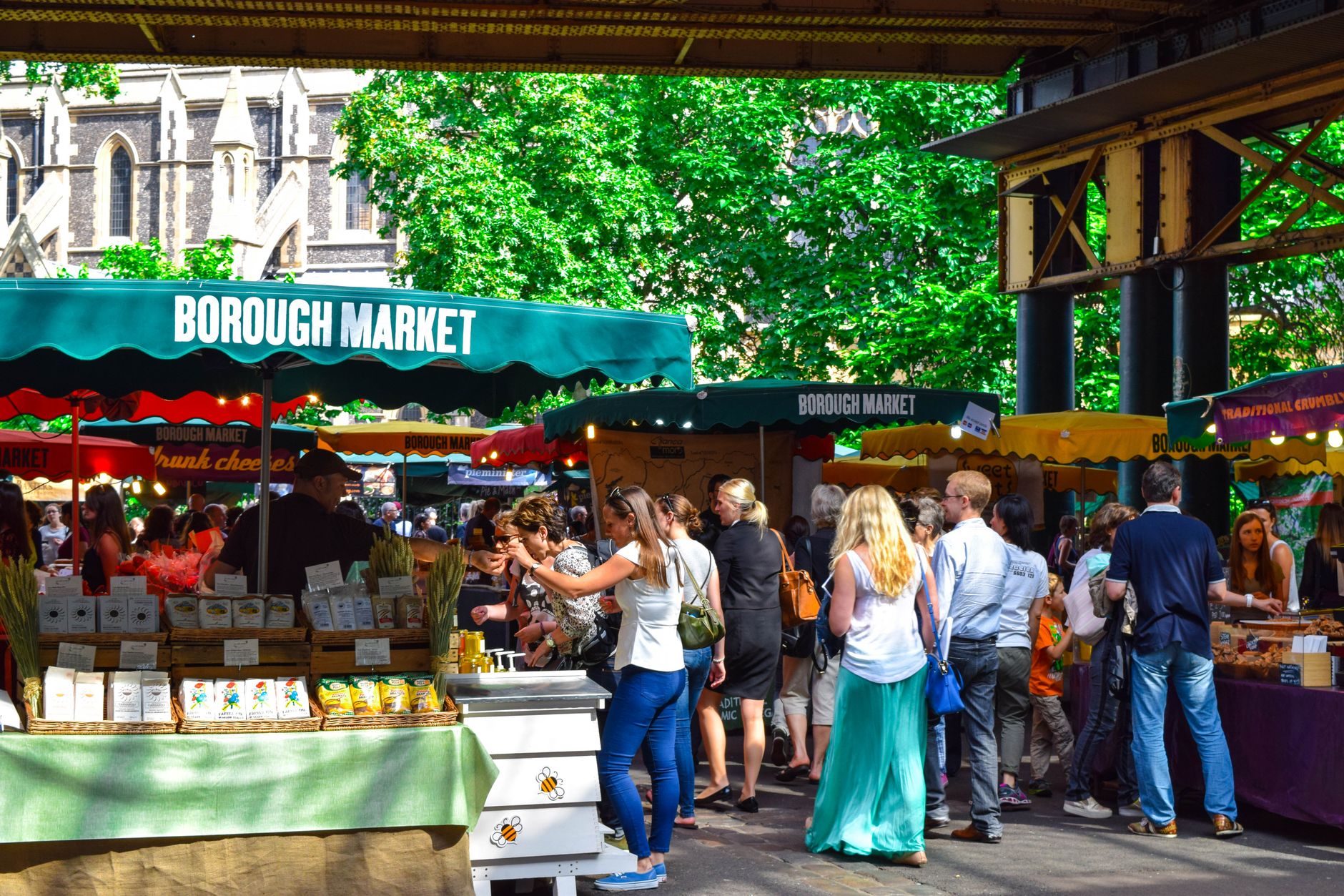 Mercato di prodotti gastronomici