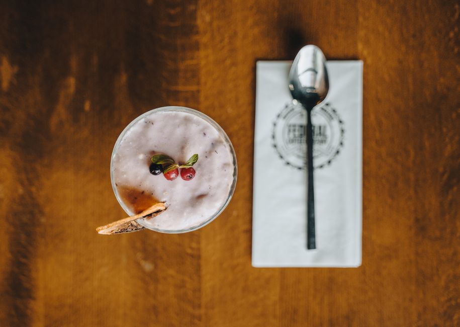 Lo zabaione: storia e origini di una crema antica