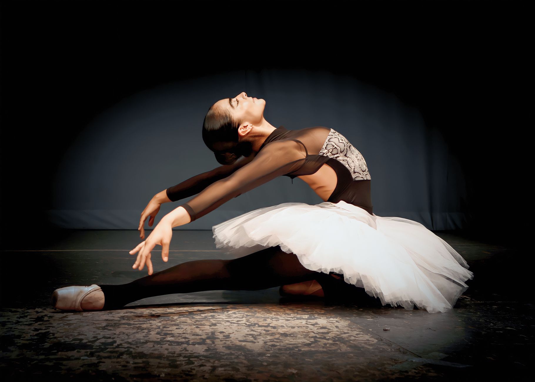 Scarpette da ballo appoggiate sul pavimento
