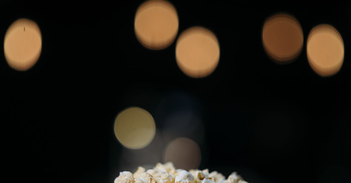 Vecchia macchina da presa cinematografica
