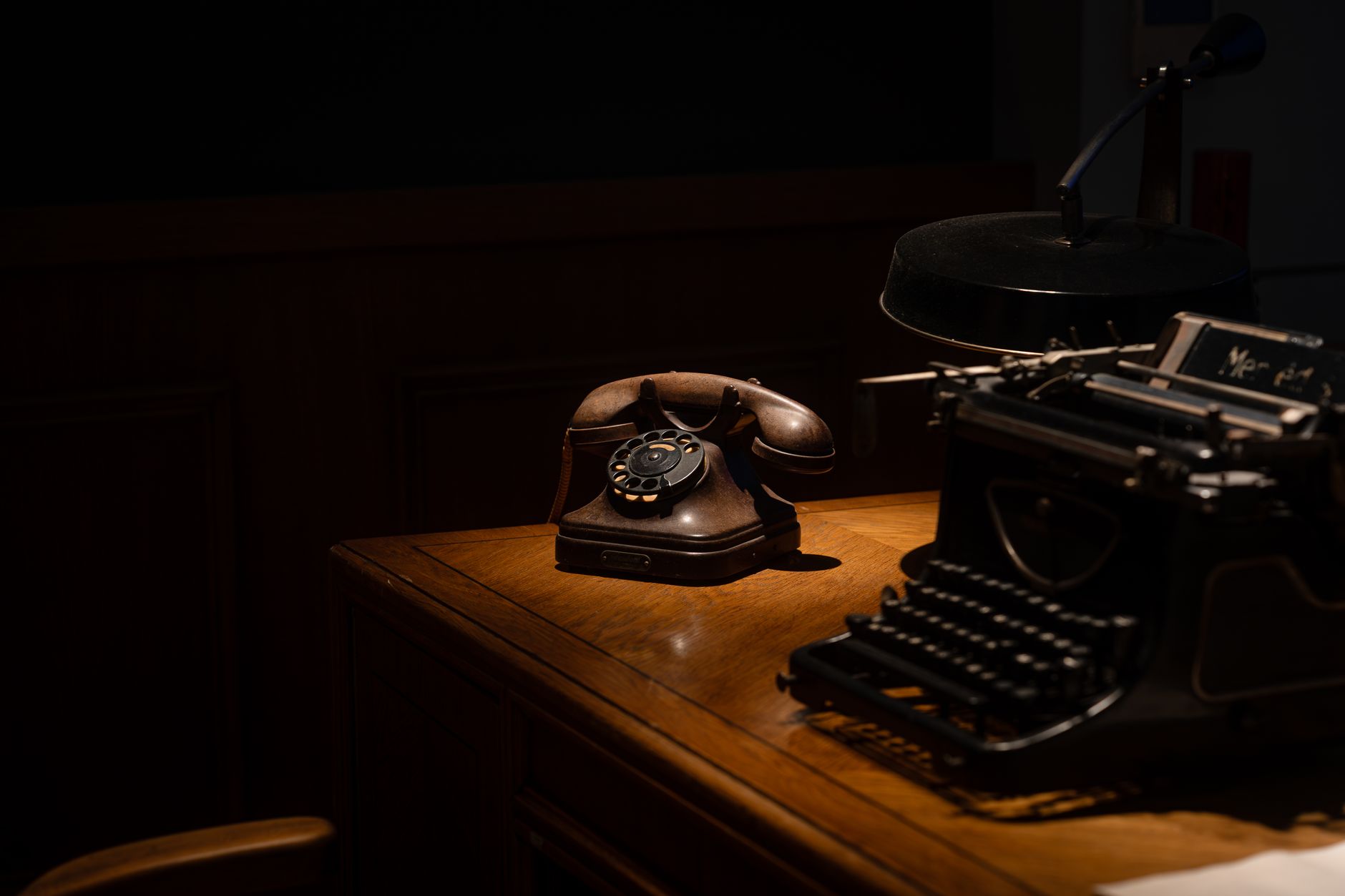 Postazione con tecnologia informatica vintage