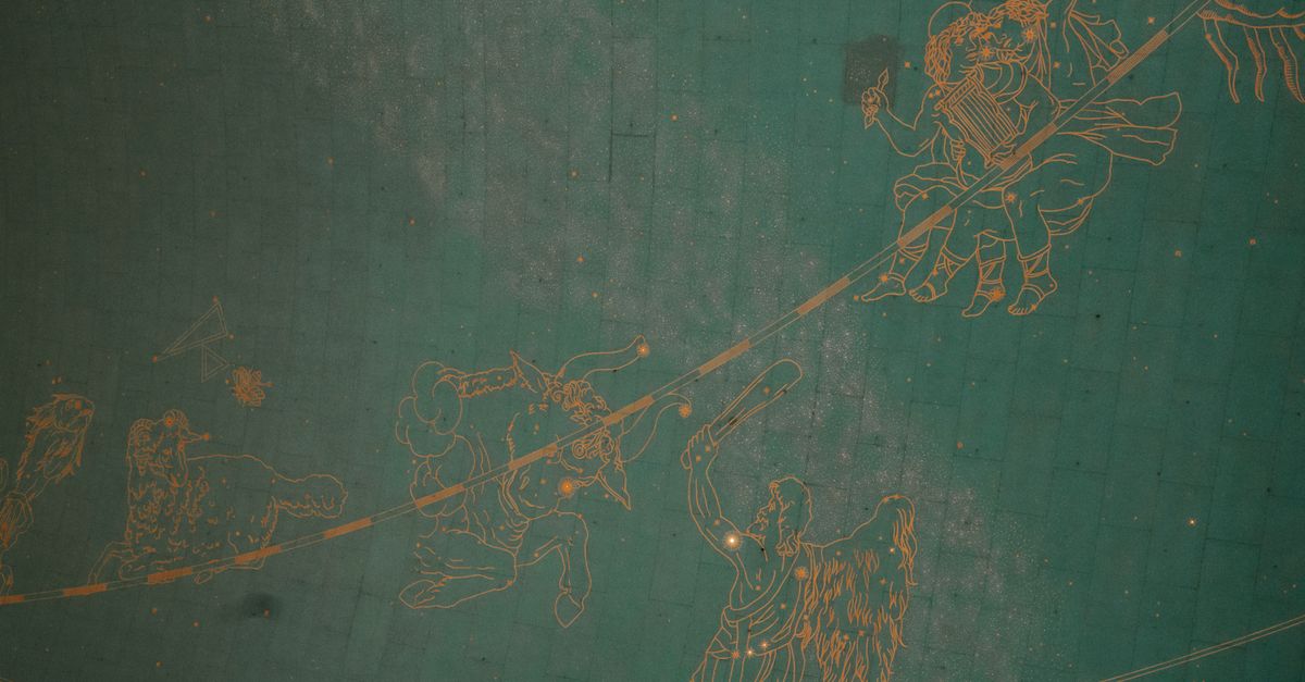 Costellazioni e simboli zodiacali nel cielo notturno