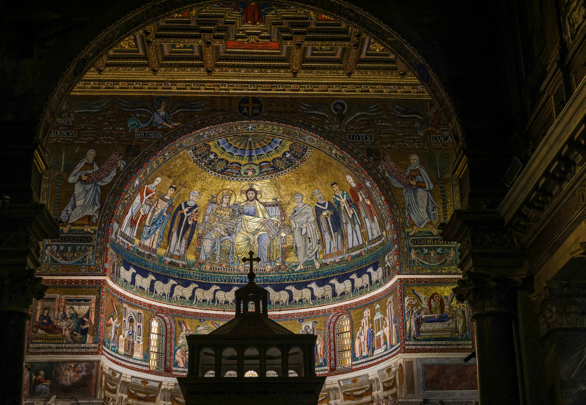 Antica chiesa medievale italiana