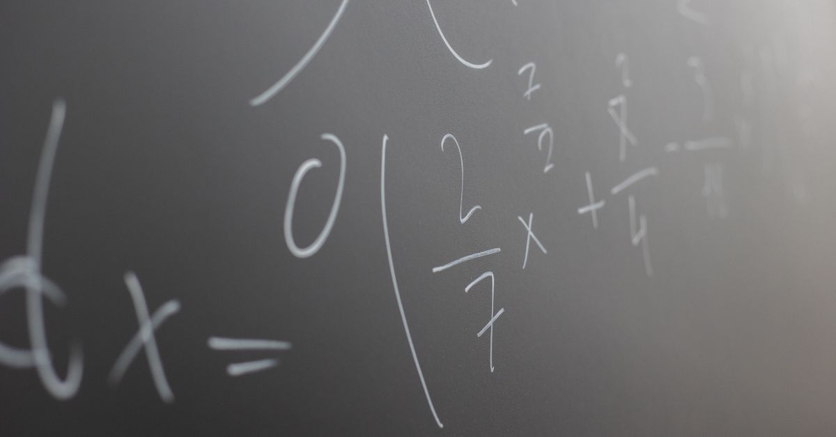 Antichi libri di matematica in una biblioteca
