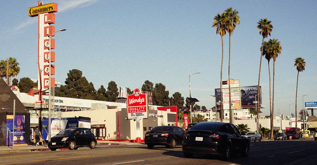 Strada di Los Angeles di notte