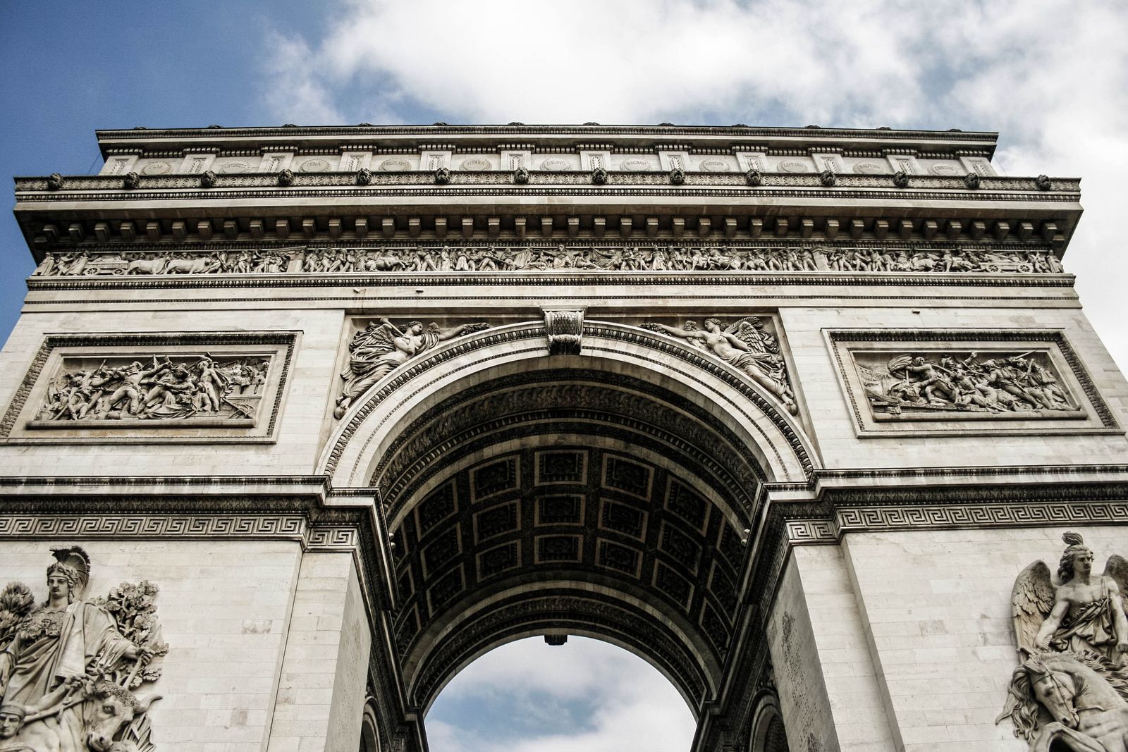 Monumento che simboleggia la libertà e i diritti