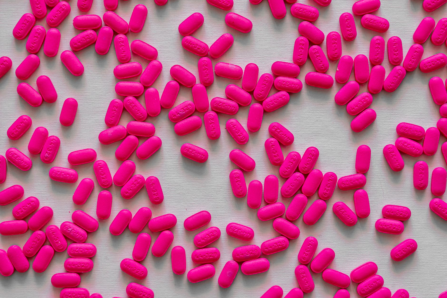 Compresse bianche e capsule