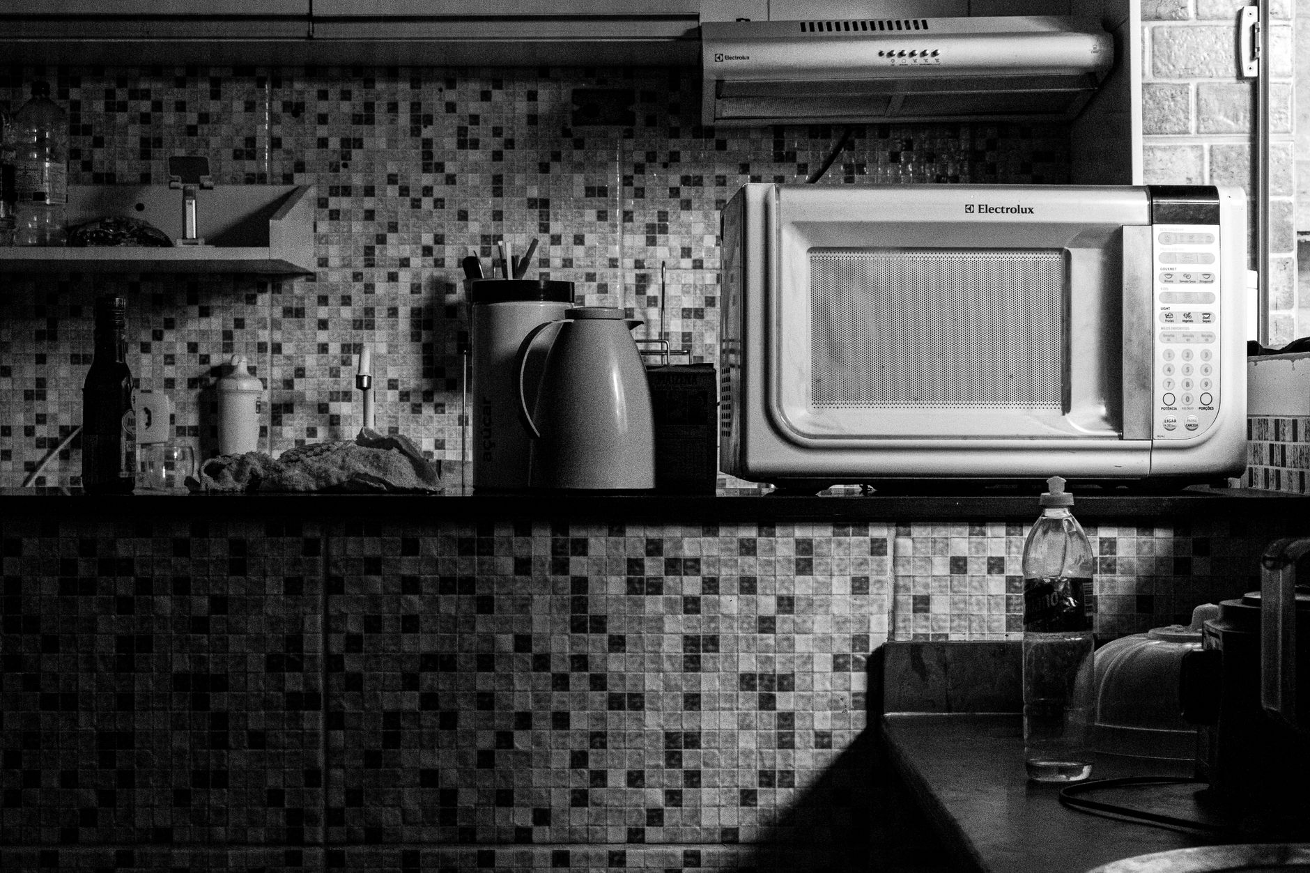 Elettrodomestico su un piano di lavoro