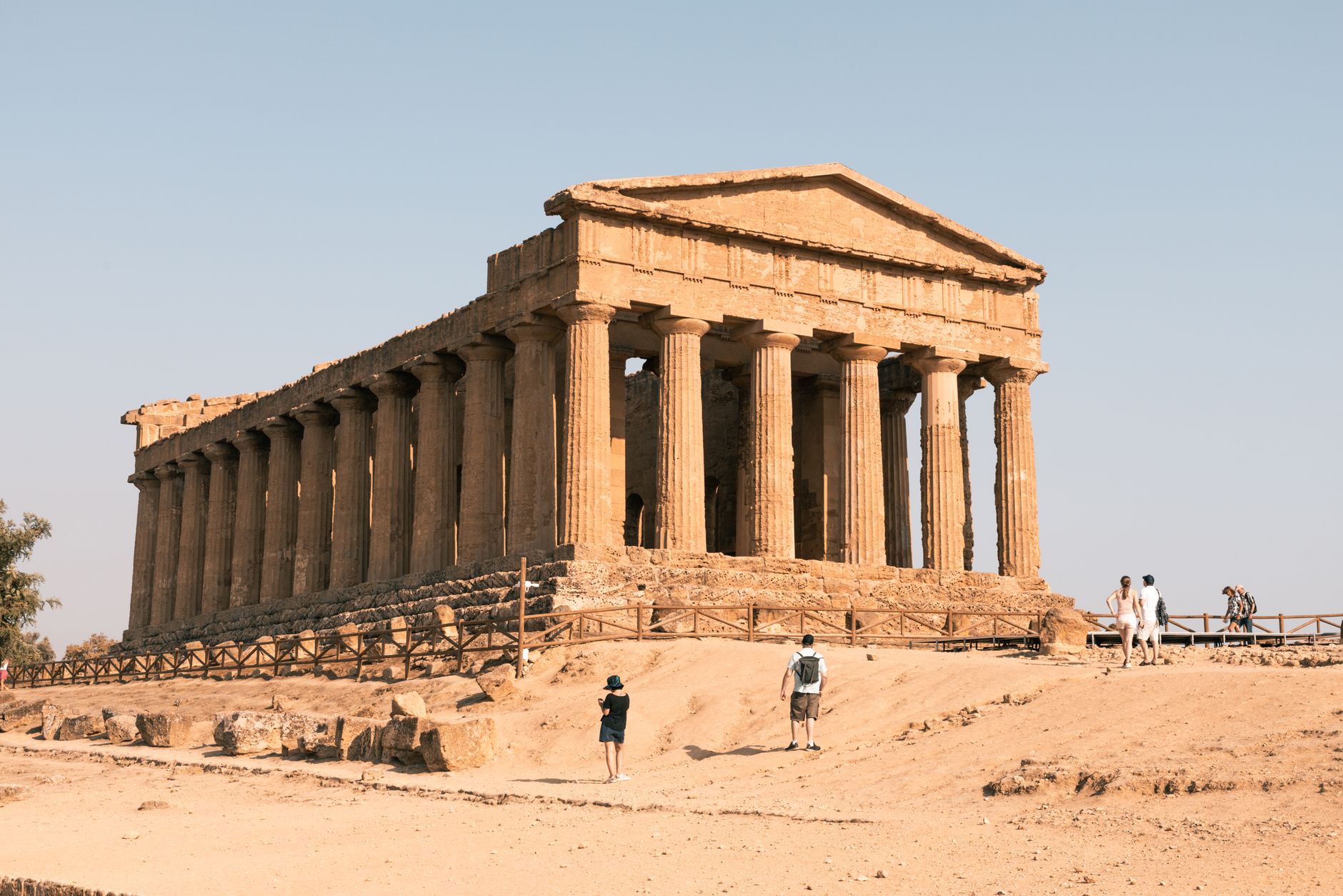 Rovine di un tempio dell'antica Magna Grecia