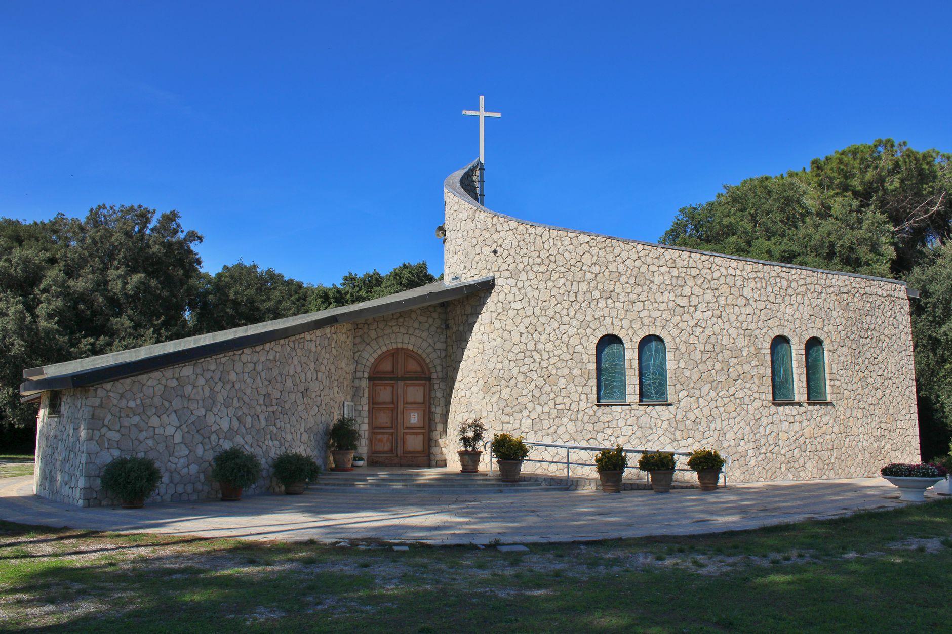 Piccola chiesa di villaggio