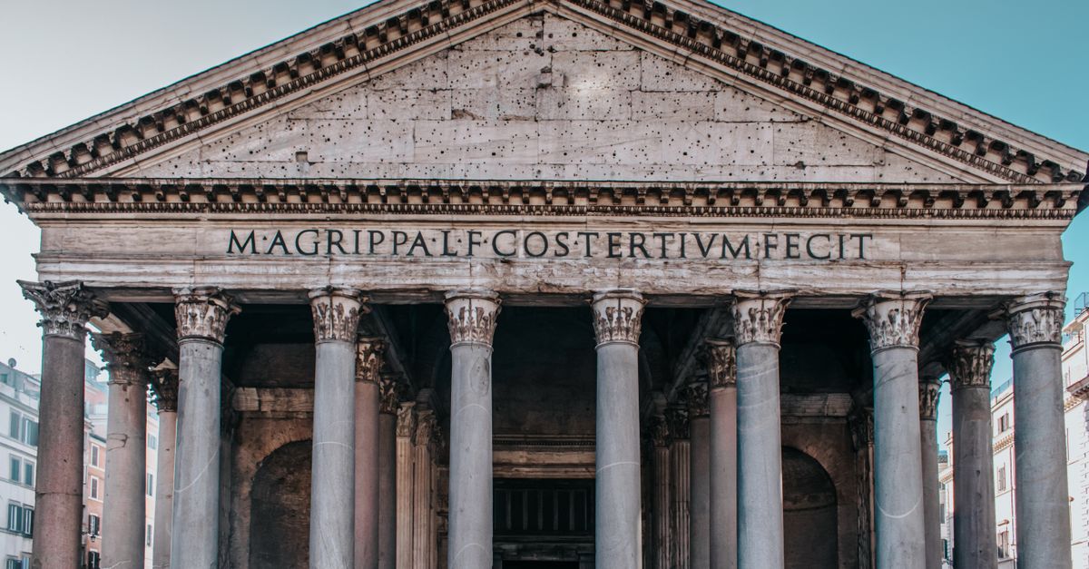 Opera d'arte religiosa in una chiesa