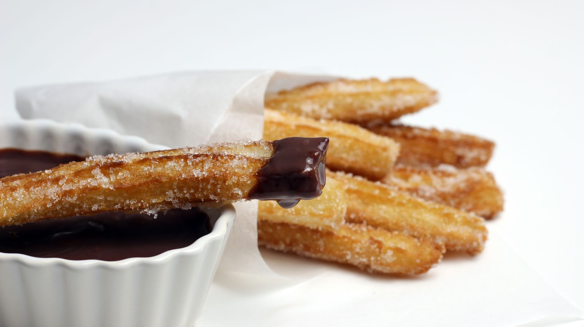 Churros spagnoli spolverati di zucchero