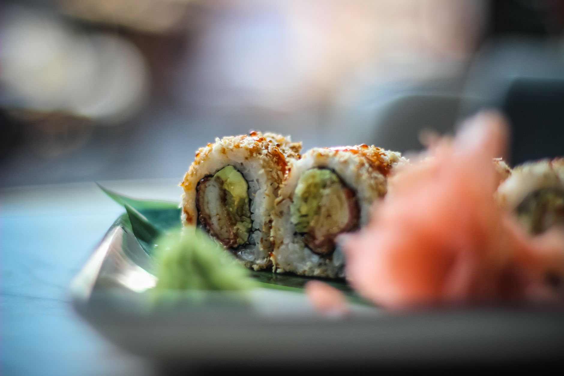 Sushi con la caratteristica pasta verde