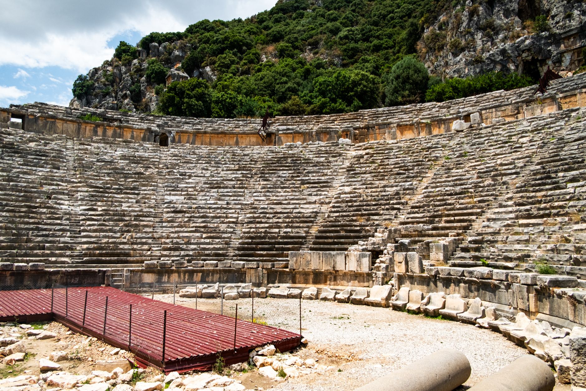 Antico teatro greco, luogo di nascita della tragedia